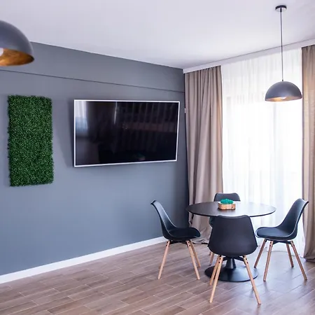 Appartamento Robert'S Apartament 2